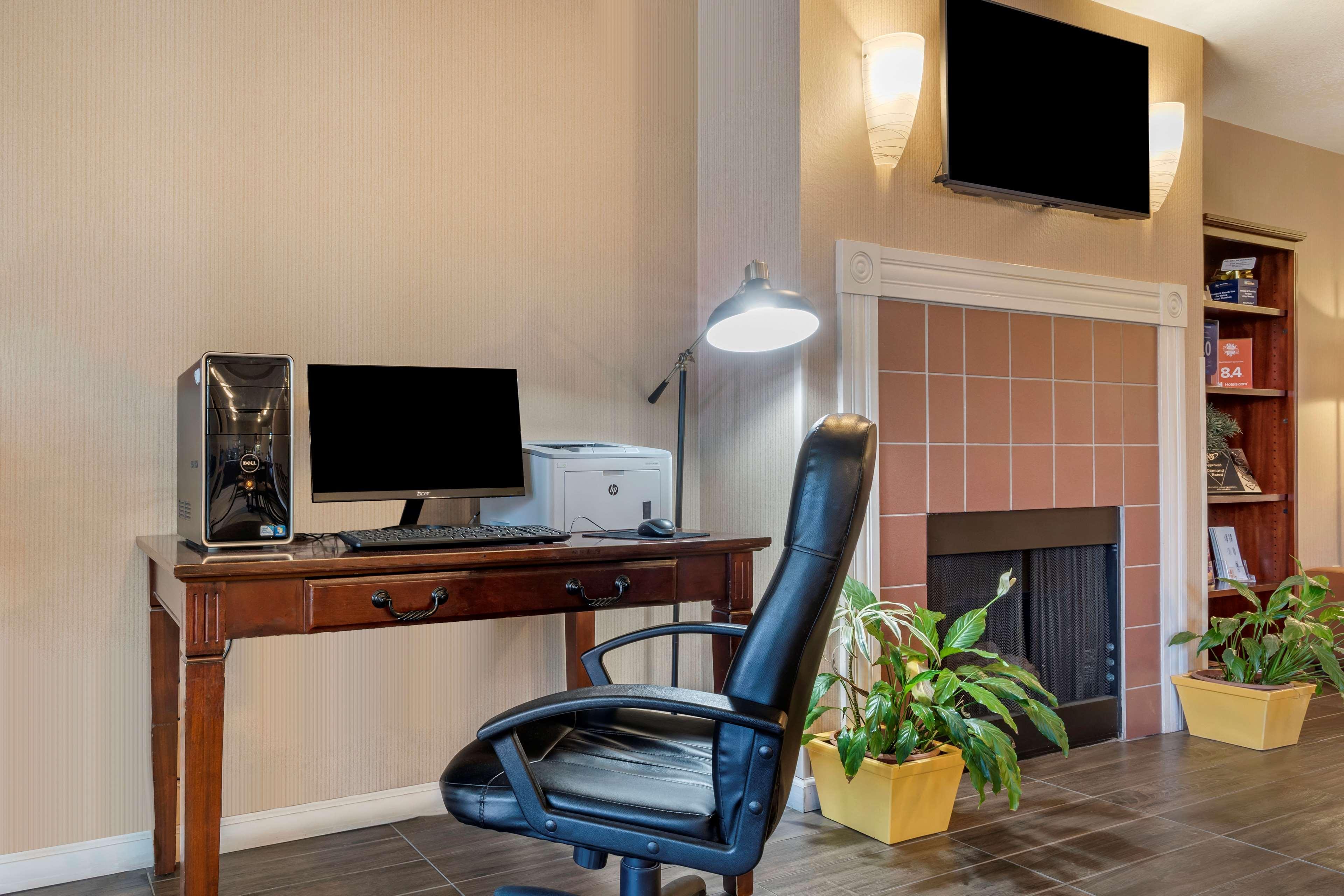 Best Western Luxury Inn Tracy Zewnętrze zdjęcie