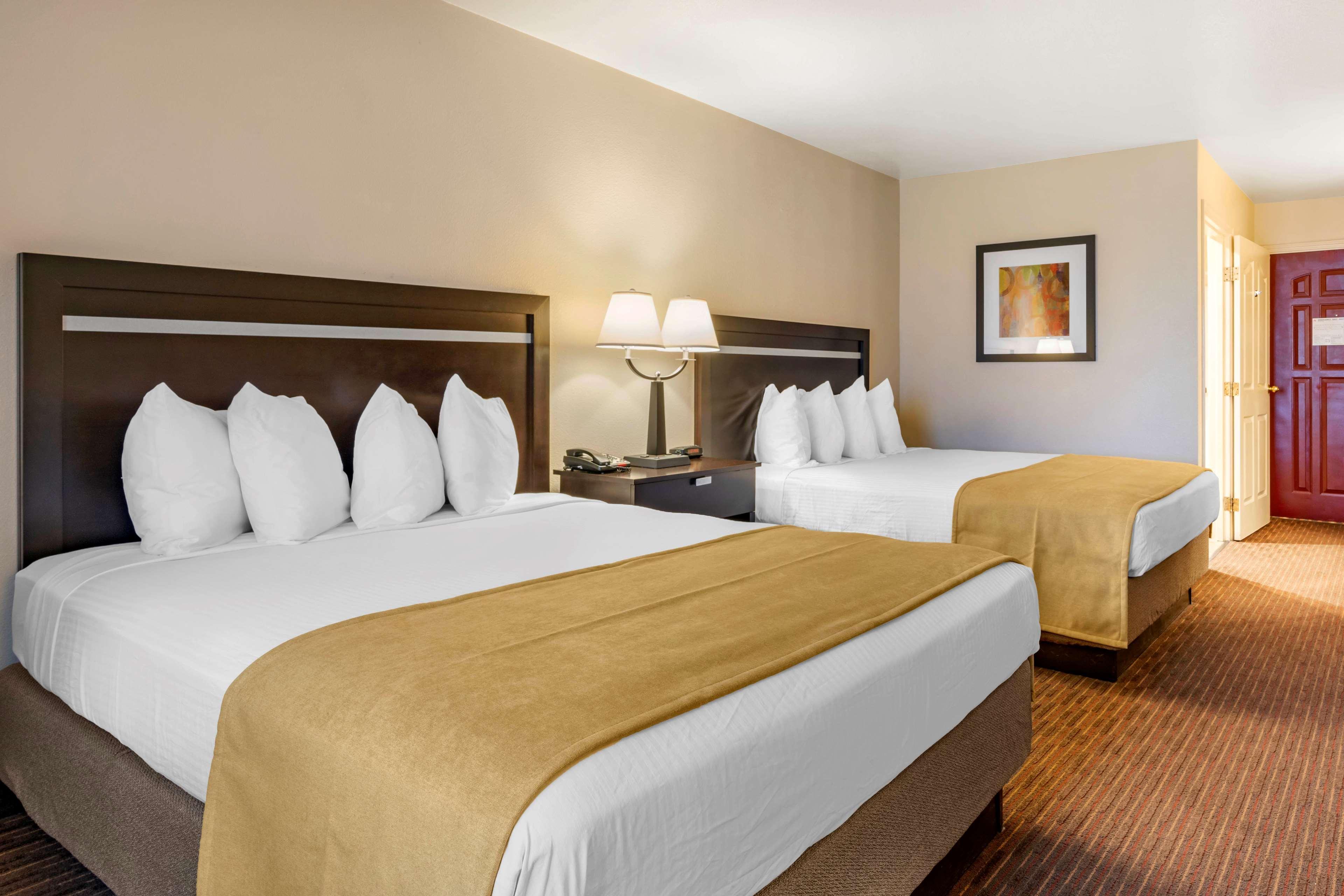 Best Western Luxury Inn Tracy Zewnętrze zdjęcie