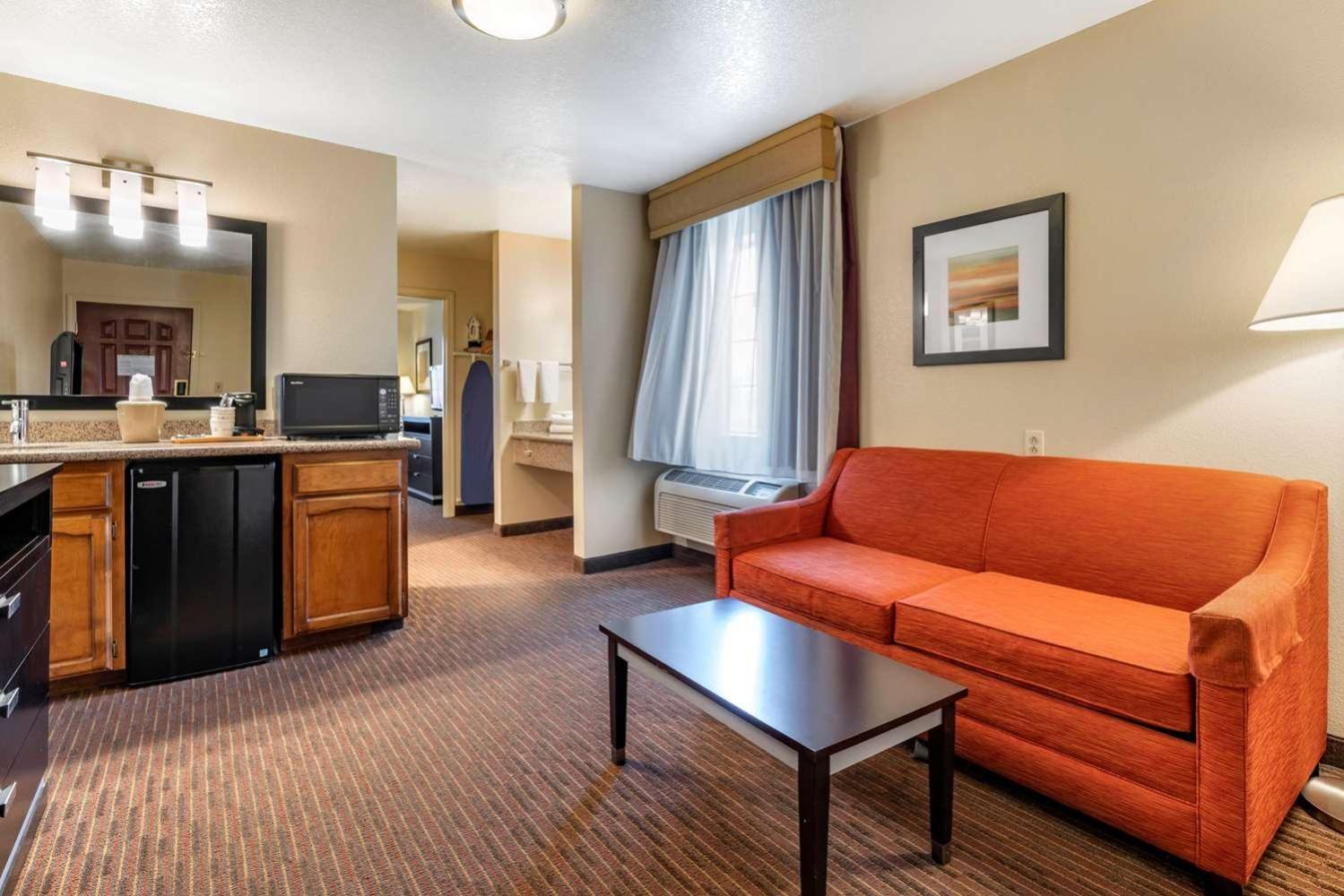 Best Western Luxury Inn Tracy Zewnętrze zdjęcie